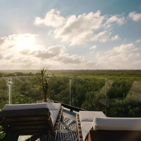 Beachfront 3br With Private Rooftop And Lounge Pool, Tankah Bay Tulum