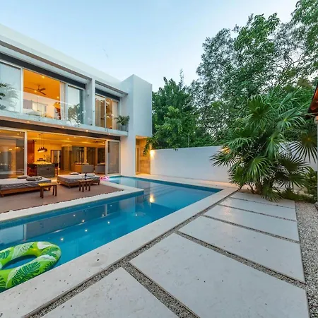 Holiday home Cuatro Vientos Close To Shops Pool Up 12 Ppl