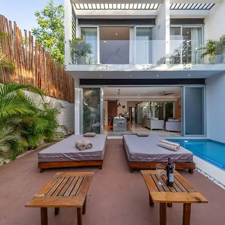 Cuatro Vientos Close To Shops Pool Up 12 Ppl Holiday home