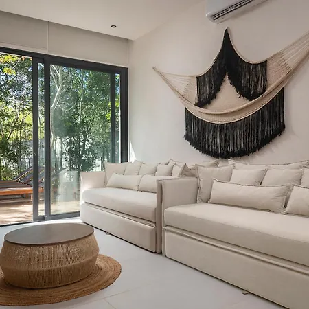 Casa Sabal - Luxury Villa, 5 Suites, Gated Community, Concierge * Tulum
