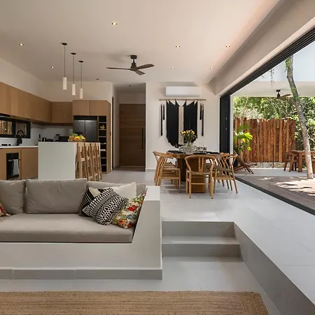 Casa Sabal - Luxury Villa, 5 Suites, Gated Community, Concierge *