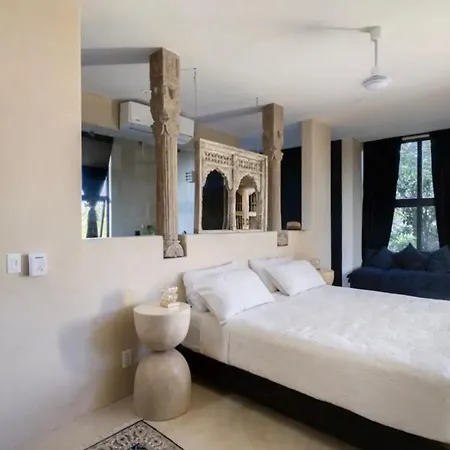 Zero Zero Villa *