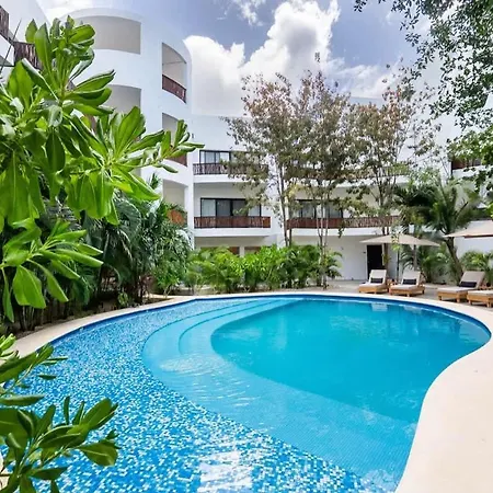 La Veleta - Jungle Gem - Pool View Inn Tulum
