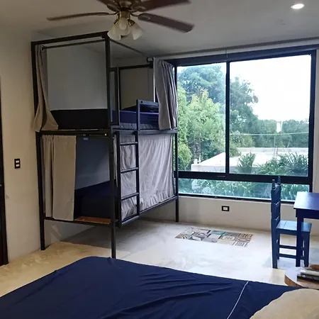 Hostal Maui *