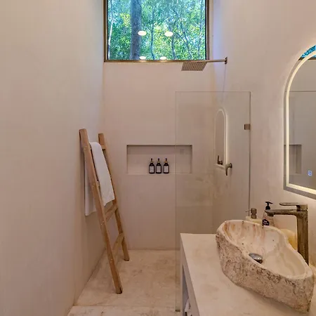Tulipan Modern 4 Bedroom 4 Bathroom And Private Pool *