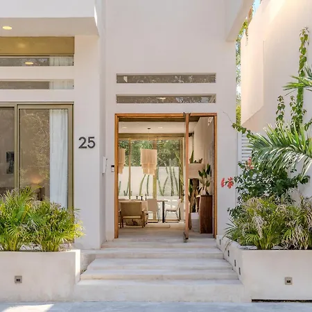Villa Tulipan Modern 4 Bedroom 4 Bathroom And Private Pool