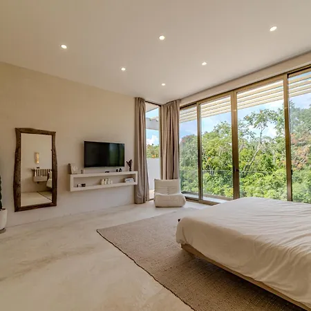 Villa Tulipan Modern 4 Bedroom 4 Bathroom And Private Pool *