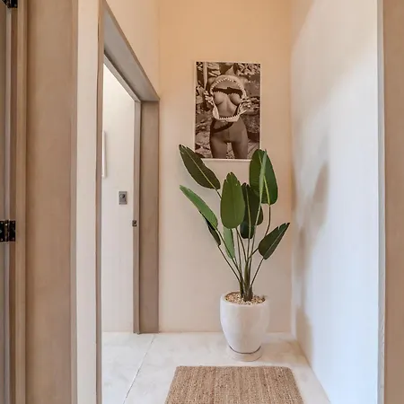Villa Tulipan Modern 4 Bedroom 4 Bathroom And Private Pool