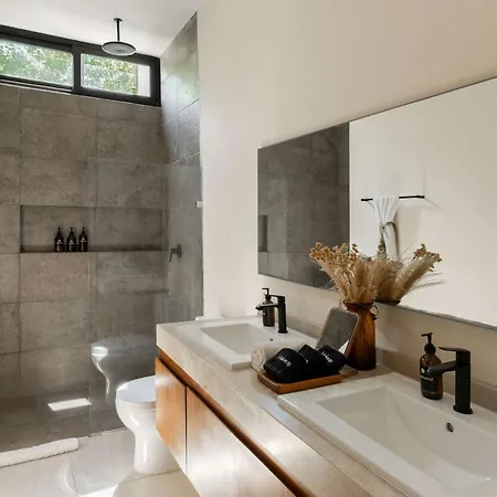 Casa Manati Modern Mansion With Pool Tulum