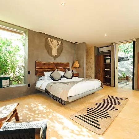 Arka Hotel