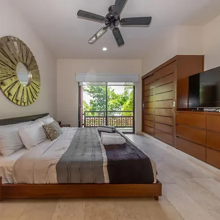 Сasa de vacaciones Spacious 2br With Pool And Private Balcony *