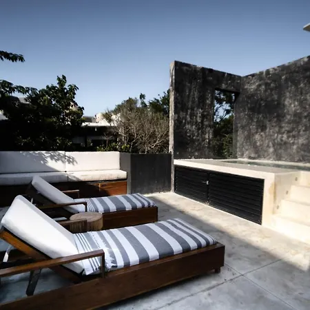 Villa Luxury Trio Villas, 7 Pools, 12 Brs, 32 Pax Tulum