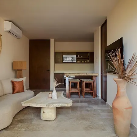 Peregrina Lux Tulum