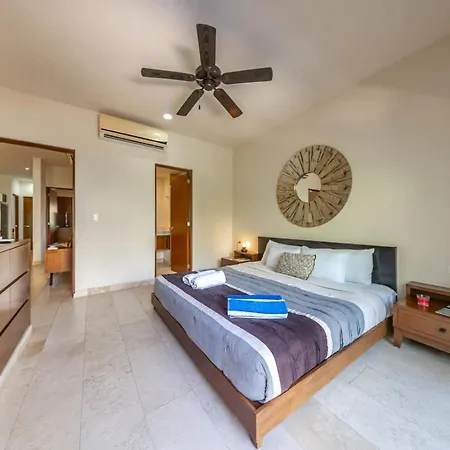 Сasa de vacaciones Spacious 2br With Pool And Private Balcony
