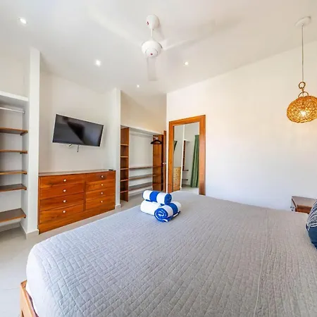 Casa Kinam Chic 4br W Pool In La Veleta Villa