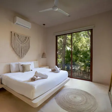 Luxe Ground-floor 3br Jungle Retreat With Plunge Pool Сasa de vacaciones