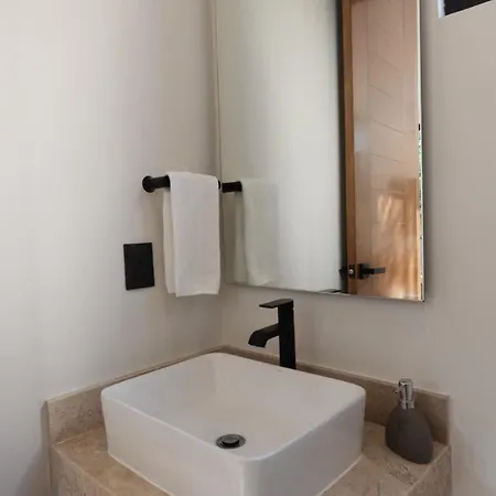 4br Modern Luxury With Private Pool & Concierge Service In Villa *