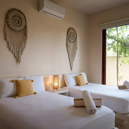 Luxe Ground-floor 3br Jungle Retreat With Plunge Pool