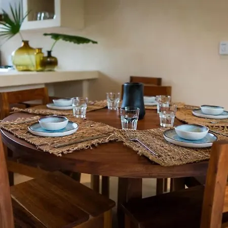 Сasa de vacaciones Elegant 3br Penthouse Haven With Private Rooftop Pool & Jungle Views