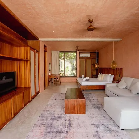 Chic 2br With Rooftop Pool & Terrace