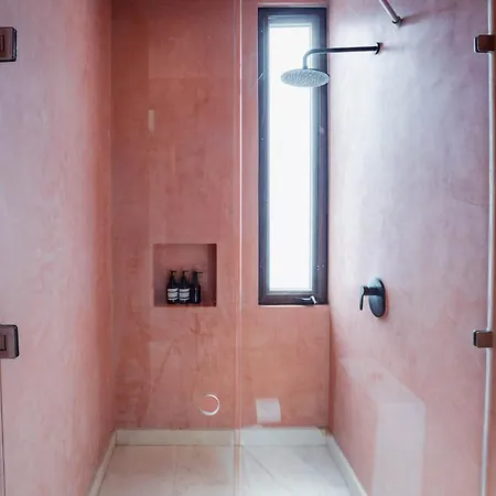 Villa Modern 3br With 2 Pools & Rooftop Lounge *