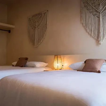 Сasa de vacaciones Elegant 3br Penthouse Haven With Private Rooftop Pool & Jungle Views *