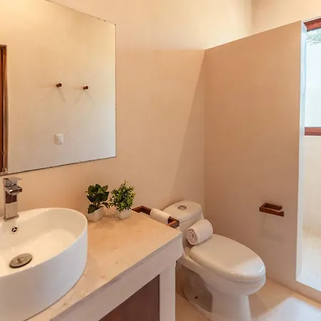 Ahal Luxe 3br Penthouse Haven With Private Rooftop Pool & Plunge Pool *