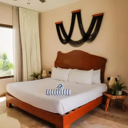 Huge 10br Luxury Complex With Private Pool & Serene Setting Villa *