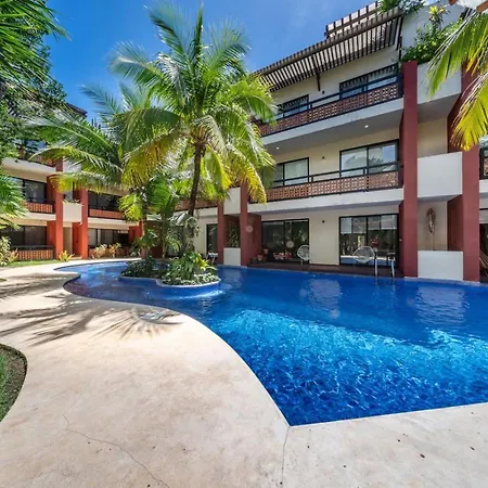 Spacious 2br With Pool And Private Balcony