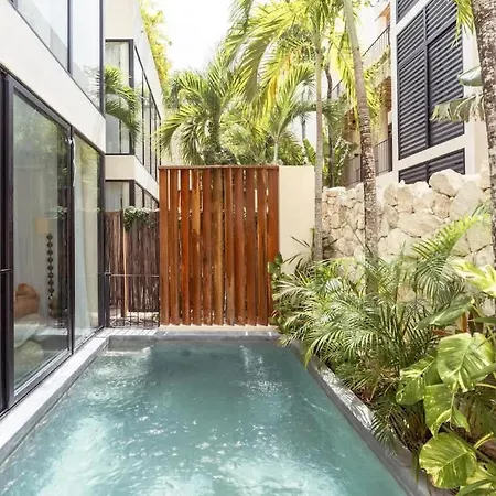 Spacious 6br Luxe With 4 Private Pools And Yoga Space Rooftop & Concierge Сasa de vacaciones *