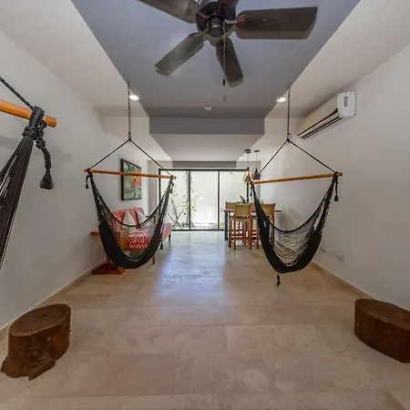 Spacious 2br With Pool And Private Balcony Сasa de vacaciones *