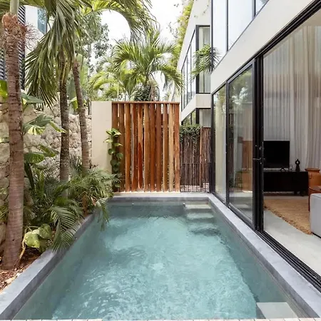 Сasa de vacaciones Spacious 6br Luxe With 4 Private Pools And Yoga Space Rooftop & Concierge Tulum