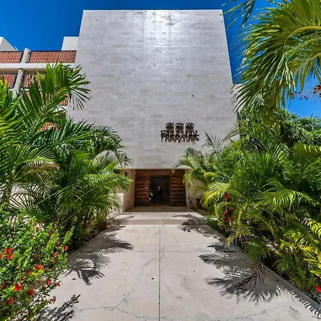 Spacious 2br With Pool And Private Balcony