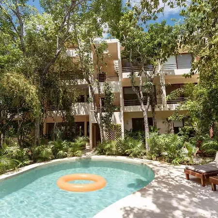 Ahal Holistika 9br Jungle Sanctuary With Private Rooftop & Plunge Pools Holiday home