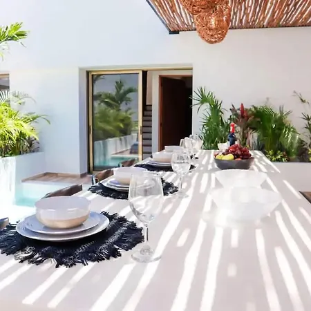 Huge 10br Luxury Complex With Private Pool & Serene Setting Villa