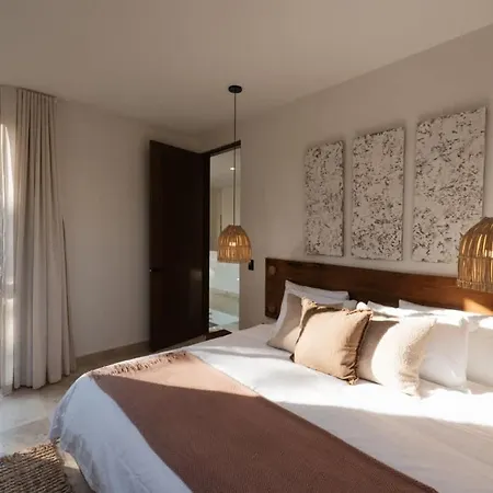 Villa 4br Modern Luxury With Private Pool & Concierge Service In *
