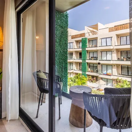 Bakal Aparthotel Tulum