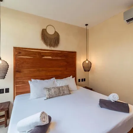 Сasa de vacaciones Spacious 6br Luxe With 4 Private Pools And Yoga Space Rooftop & Concierge Tulum
