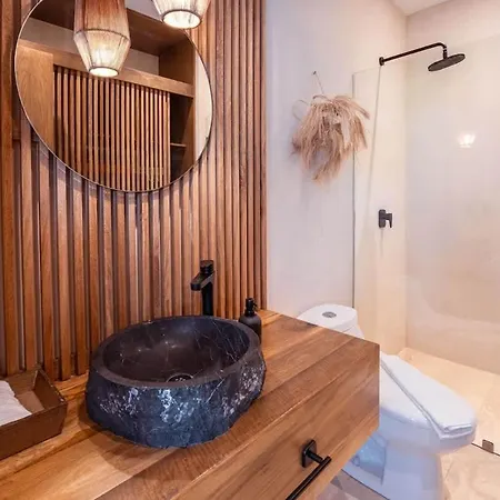 Сasa de vacaciones Spacious 6br Luxe With 4 Private Pools And Yoga Space Rooftop & Concierge *