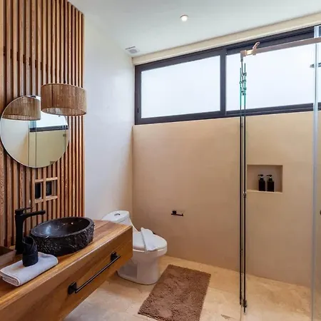 Сasa de vacaciones Spacious 6br Luxe With 4 Private Pools And Yoga Space Rooftop & Concierge *