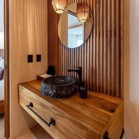 Spacious 6br Luxe With 4 Private Pools And Yoga Space Rooftop & Concierge Сasa de vacaciones