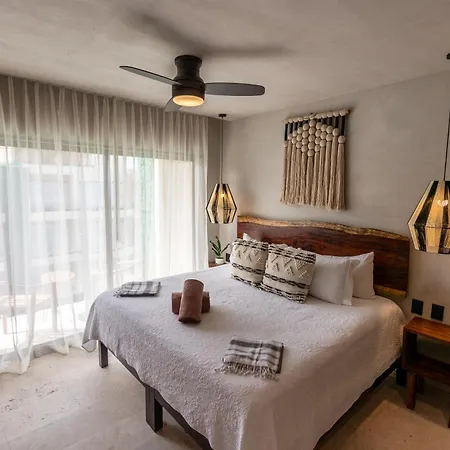 Bakal Aparthotel