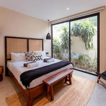 Spacious 6br Luxe With 4 Private Pools And Yoga Space Rooftop & Concierge Сasa de vacaciones
