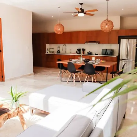 Huge 10br Luxury Complex With Private Pool & Serene Setting Villa