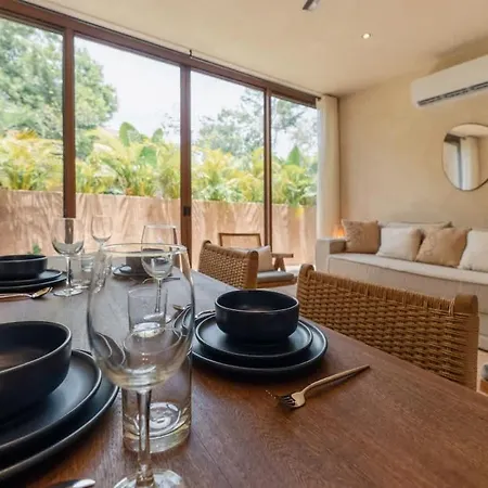Apartment Stylish 2br Jungle Retreat With Plunge Pool & Rooftop