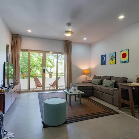 Spacious With Pool In Gated Community Apartamento Tulum