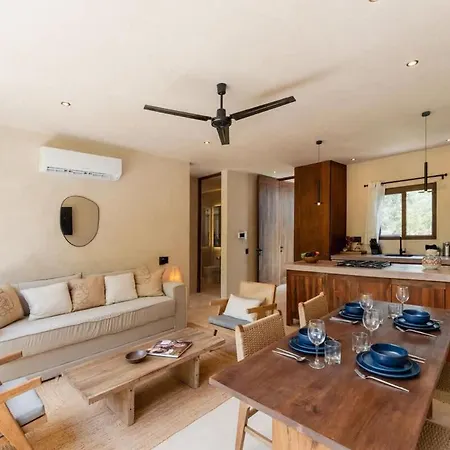 Stylish 2br Jungle Retreat With Plunge Pool & Rooftop Tulum