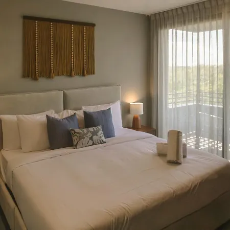 Luna Negra Penthouse 2br Apartment