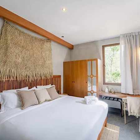 Siwa Eleve Penthouse & Rooftop Pool Apartment *