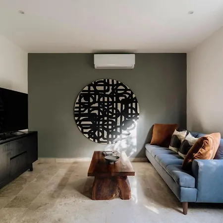Apartment Luxe Modern Jungle Sanctuary Club